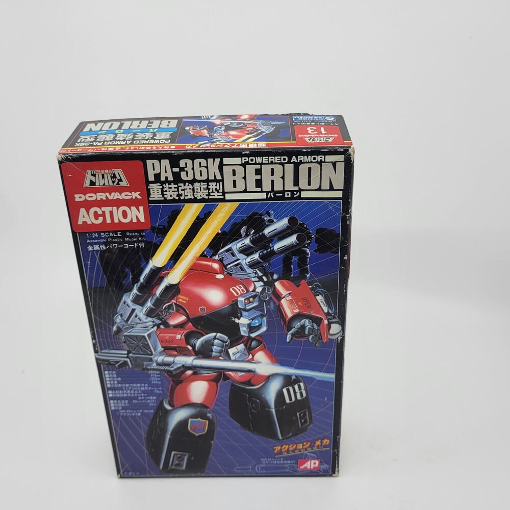 Vintage 1;24  model kit Powered Armor PA-36K Berlon Special Armored Battalion